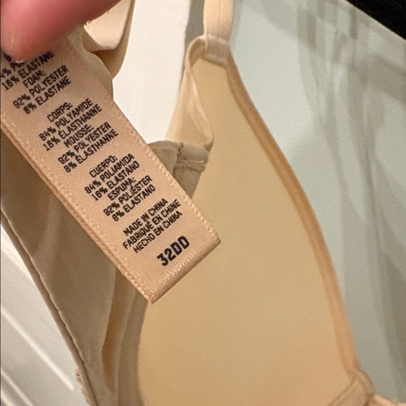 Skims no show mesh wire bra 32DD cream color - Picture 10 of 14